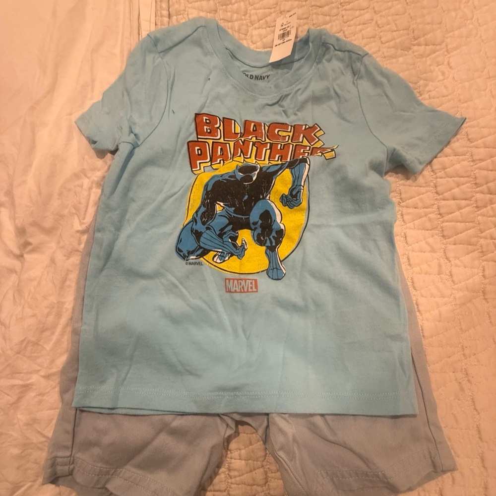 Old Navy Black Panther T-Shirt and Shorts Set size 4t brand new with tags.